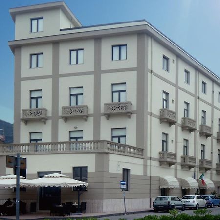 Hotel Vittoria Sapri Eksteriør bilde